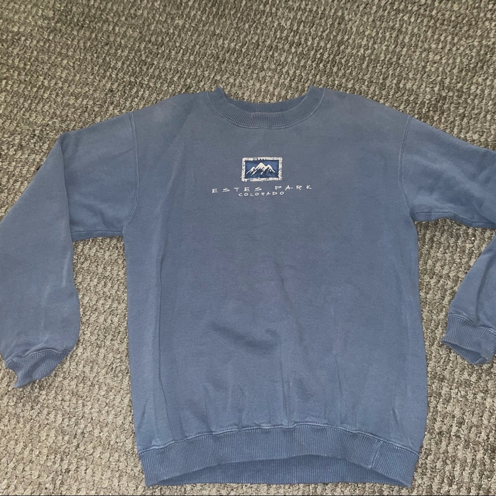 Crewneck sweater